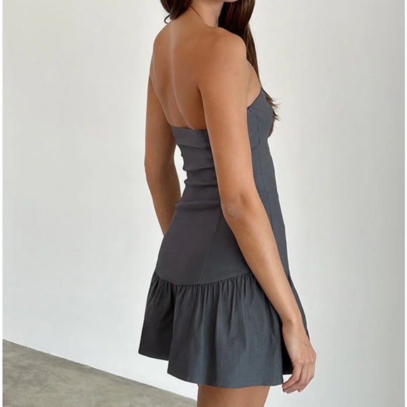 NWT Motel Sabina Bandeau Mini Dress In Charcoal Grey - Picture 4 of 6